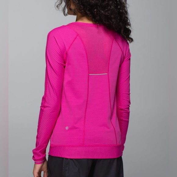 lululemon athletica Tops - LULULEMON Run For Gold Long Sleeve EUC